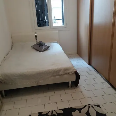 Nocleg ze śniadaniem D'hotes Parc Gorbella 2*