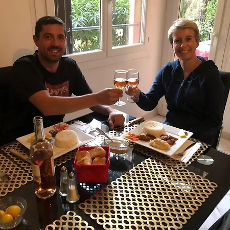 D'hotes Parc Gorbella 2* نيس